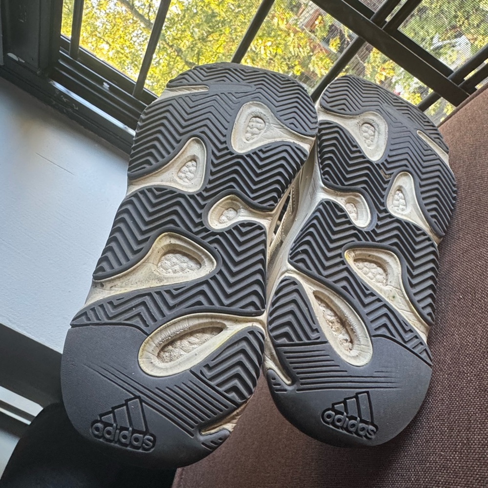 ADIDAS - Picture 13 of 13